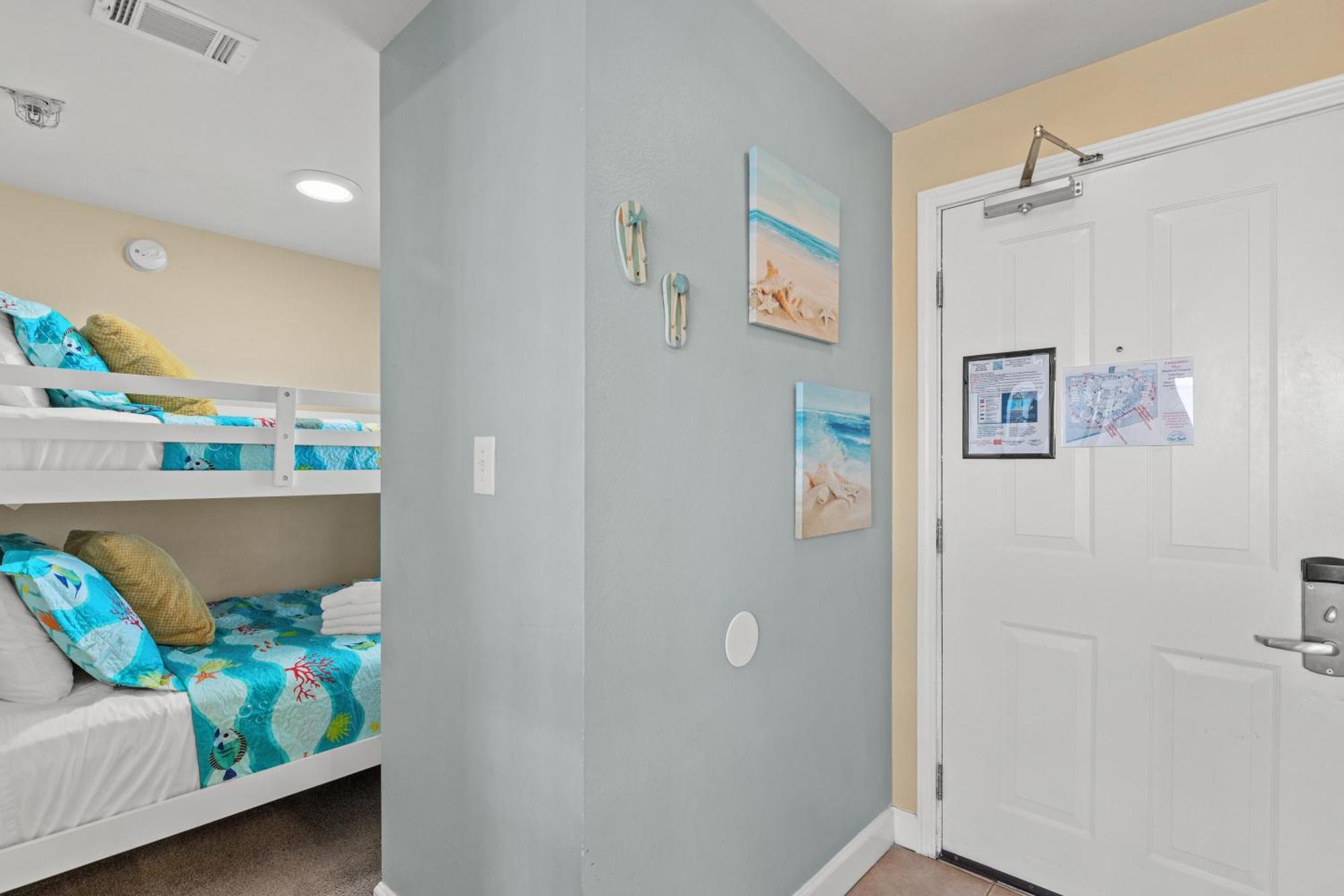 Penthouse With Beautiful Beach Views! 1 Bedroom, 2 Bathroom Penthouse! Panama City Beach Exteriér fotografie