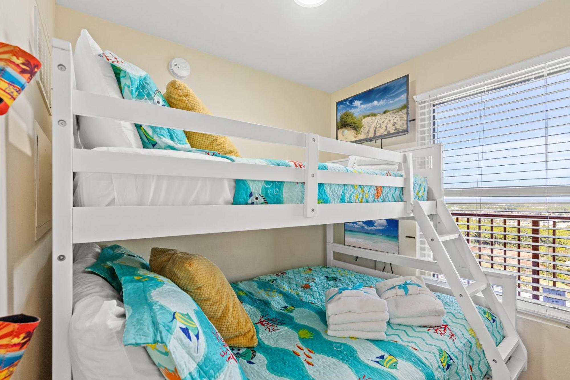 Penthouse With Beautiful Beach Views! 1 Bedroom, 2 Bathroom Penthouse! Panama City Beach Exteriér fotografie